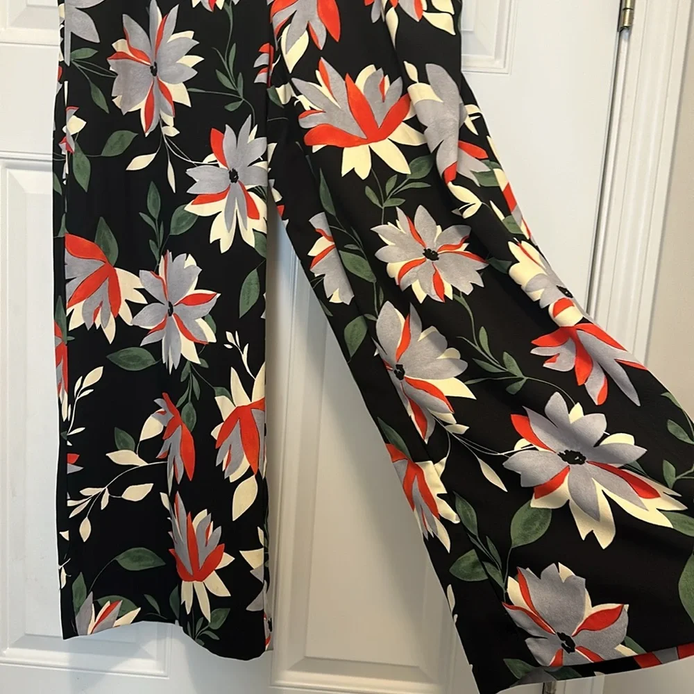 ZARA Flowy floral pant - Picture 1 of 5